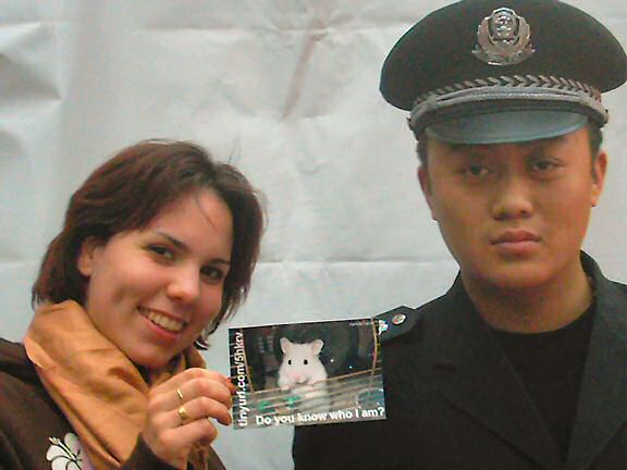 Lucy promotion by Sanne and a Chinese policeman