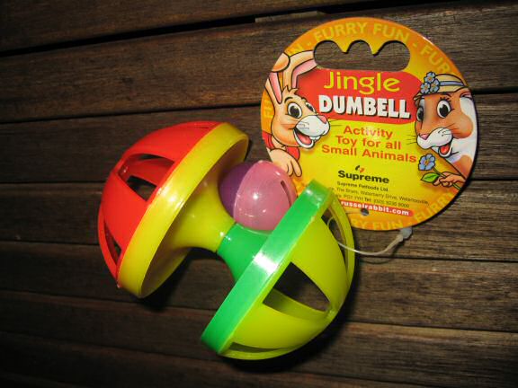 Picture of the 'Jingle Dumbell' gift Lucy got for X-mas from Sandra.
